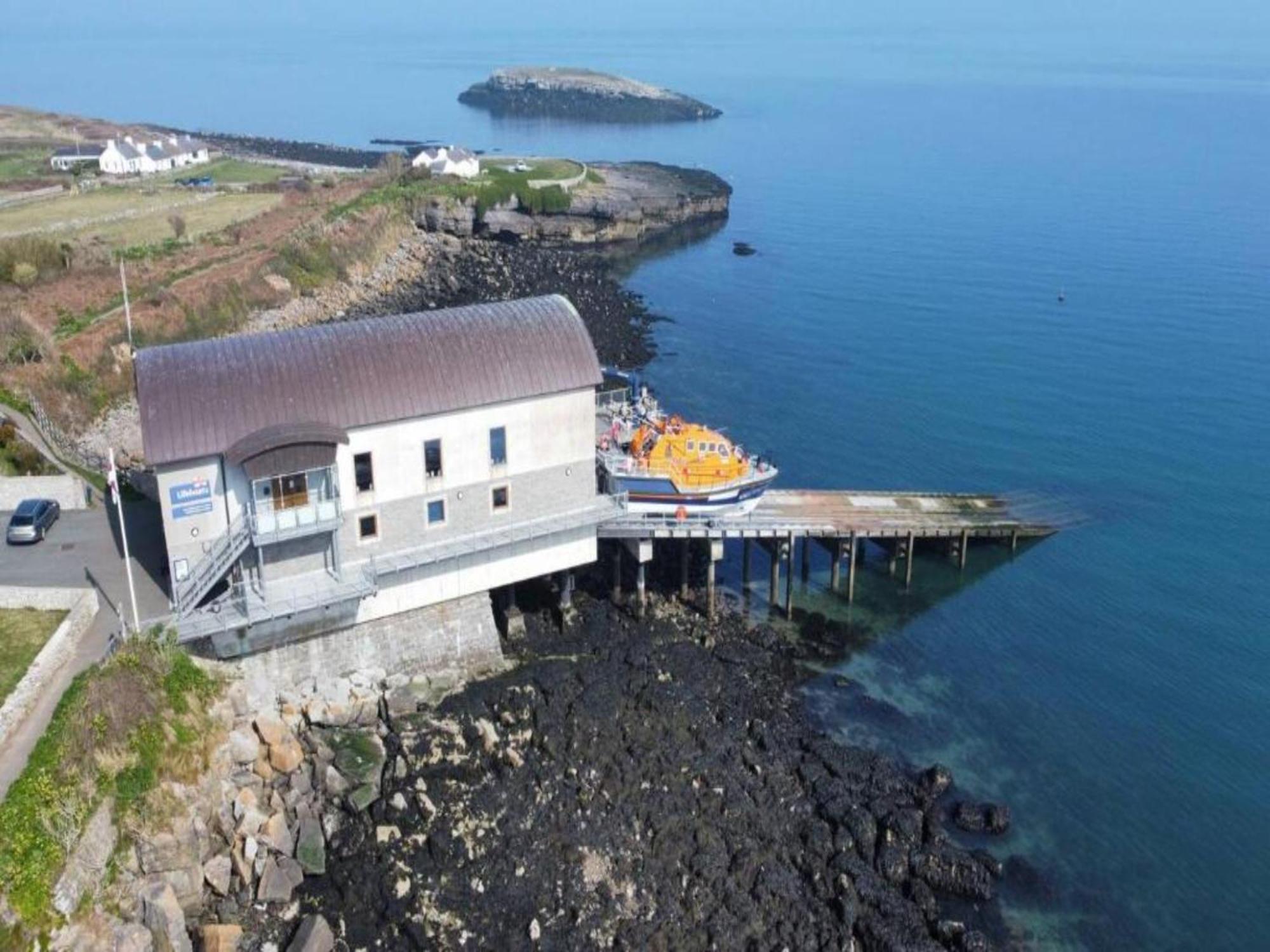 Pass The Keys Modern En-Suite Room In Country Pubrestaurant 2 Llanddona Bagian luar foto